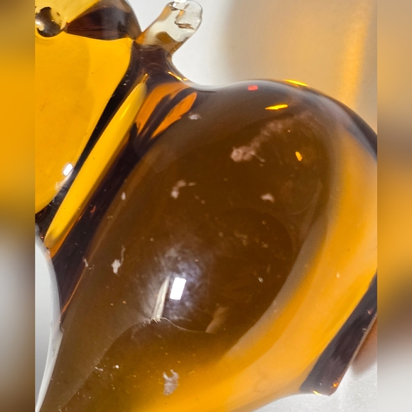 Darling Amber Art Glass Bird Paperweight/Figurine *as is* - Picture 3 of 7